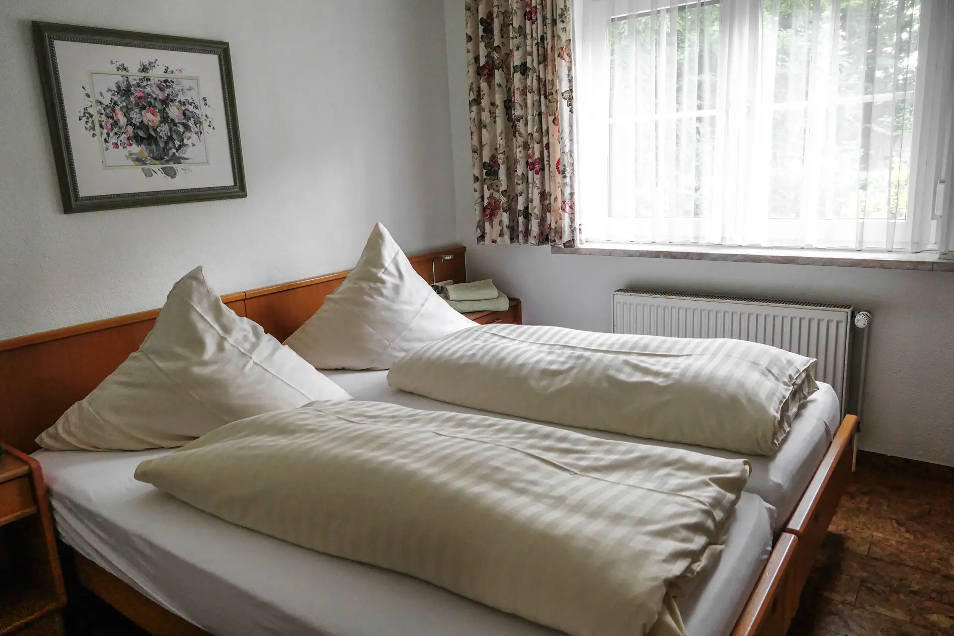 Gästehaus Roggenbuck Familienzimmer Doppelbett